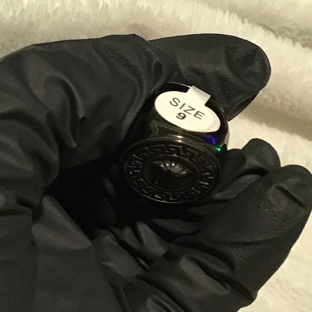 Black Ring with Intricate Design - Size 9